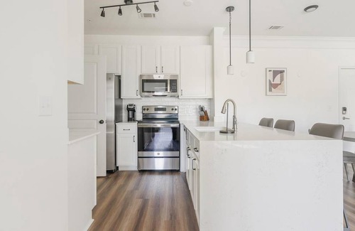 Cary Apartment | 100 m² Apartment ∙ 2 bedrooms ∙ 4 guests