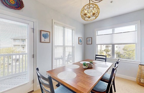 Indian Beach Condo | 101 m² Condo ∙ 2 bedrooms ∙ 7 guests