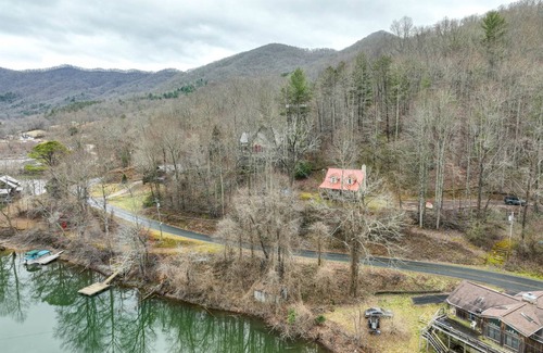 Robbinsville House | 102 m² House ∙ 2 bedrooms ∙ 8 guests