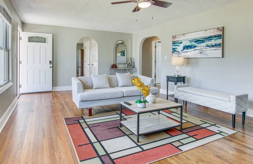 Asheville House | 102 m² House ∙ 3 bedrooms ∙ 7 guests