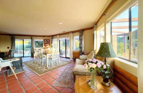 Pineville Villa | 102 m² Villa ∙ 2 bedrooms ∙ 7 guests