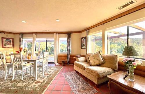 Pineville Villa | 102 m² Villa ∙ 2 bedrooms ∙ 7 guests