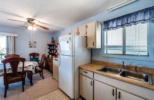 Topsail Beach House | 104 m² House ∙ 3 bedrooms ∙ 6 guests