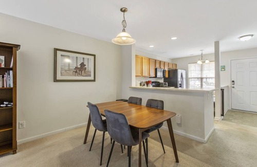 Northeast Raleigh Apartment | 109 m² Apartment ∙ 2 bedrooms ∙ 4 guests