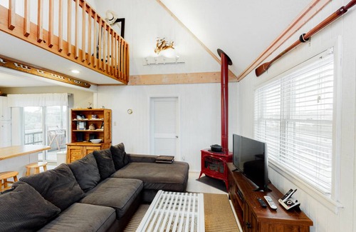 Wimble Shores House | 110 m² House ∙ 3 bedrooms ∙ 6 guests