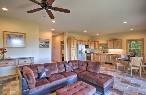 Whittier House | 111 m² House ∙ 2 bedrooms ∙ 4 guests