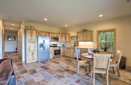 Whittier House | 111 m² House ∙ 2 bedrooms ∙ 4 guests