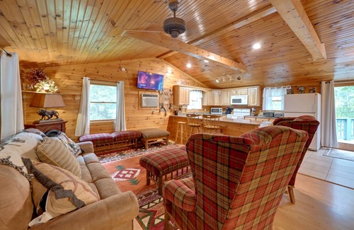 Robbinsville House | 111 m² House ∙ 2 bedrooms ∙ 4 guests