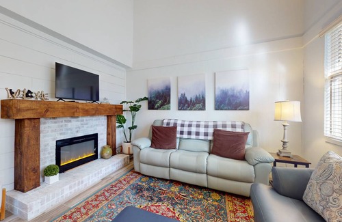 Sapphire Condo | 112 m² Condo ∙ 2 bedrooms ∙ 6 guests