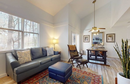 Sapphire Condo | 112 m² Condo ∙ 2 bedrooms ∙ 6 guests
