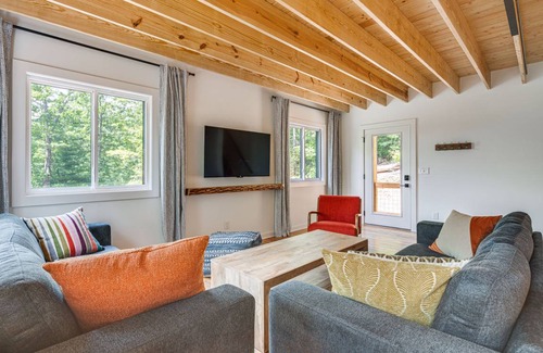 Hendersonville House | 118 m² House ∙ 3 bedrooms ∙ 6 guests