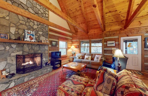 Seven Devils Cabin | 120 m² Cabin ∙ 2 bedrooms ∙ 6 guests