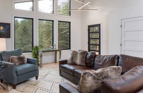 Mills River House | 121 m² House ∙ 3 bedrooms ∙ 6 guests