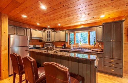 Banner Elk Cabin | 122 m² Cabin ∙ 3 bedrooms ∙ 6 guests
