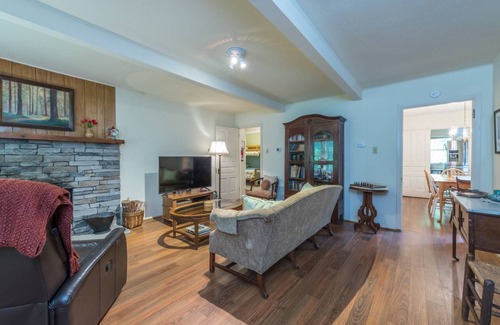 Montreat House | 127 m² House ∙ 4 bedrooms ∙ 9 guests