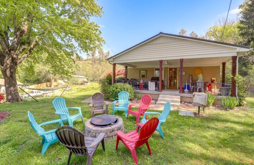 Weaverville House | 128 m² House ∙ 3 bedrooms ∙ 8 guests