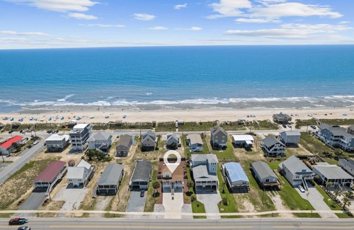 Surf City House | 128 m² House ∙ 4 bedrooms ∙ 10 guests