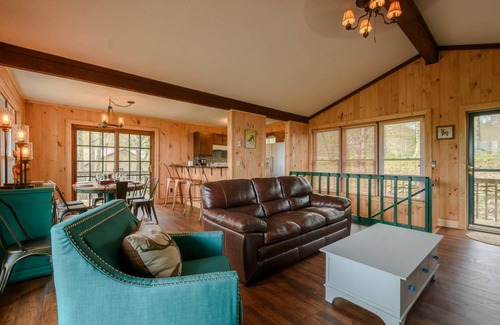 Beech Mountain Ski Chalet | 130 m² Chalet ∙ 3 bedrooms ∙ 9 guests