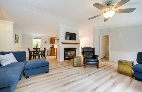 Pisgah Forest House | 130 m² House ∙ 3 bedrooms ∙ 6 guests