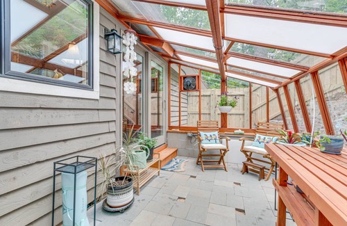 Black Mountain House | 131 m² House ∙ 3 bedrooms ∙ 5 guests