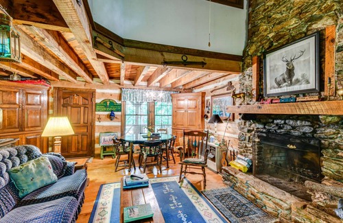 Burnsville House | 132 m² House ∙ 4 bedrooms ∙ 10 guests