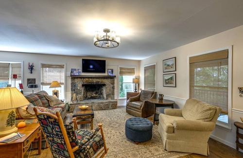 Scaly Mountain House | 134 m² House ∙ 2 bedrooms ∙ 4 guests
