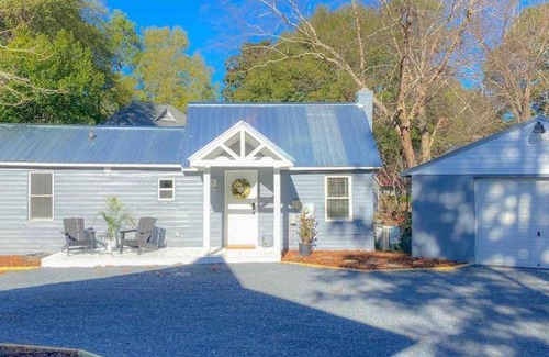 Southern Pines House | 137 m² House ∙ 1 bedroom ∙ 2 guests