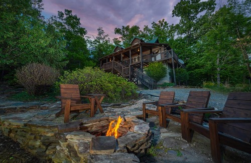 Vein Mountain Cabin | 141 m² Cabin ∙ 2 bedrooms ∙ 6 guests
