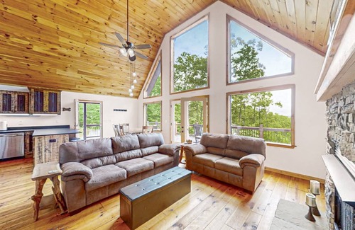 Murphy Cabin | 141 m² Cabin ∙ 2 bedrooms ∙ 5 guests