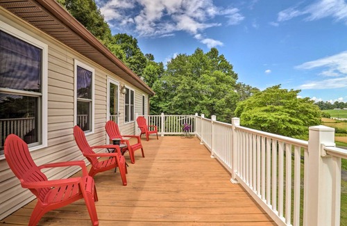 Mills River House | 145 m² House ∙ 3 bedrooms ∙ 6 guests