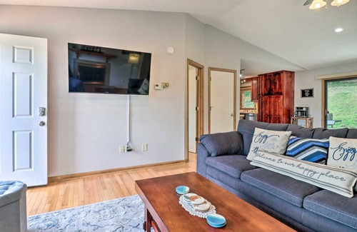 Mills River House | 145 m² House ∙ 3 bedrooms ∙ 6 guests
