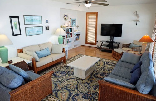 Colington Harbour House | 149 m² House ∙ 3 bedrooms ∙ 7 guests