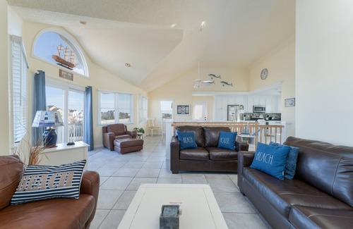 Whalehead Beach House | 1513 - Star of the Sea, a spacious 6-bed 5.5-bath Corolla, NC, private pool, game room, 17 guests.