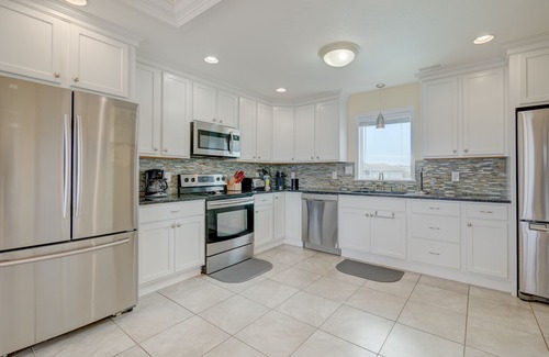 Whalehead Beach House | 1513 - Star of the Sea, a spacious 6-bed 5.5-bath Corolla, NC, private pool, game room, 17 guests.