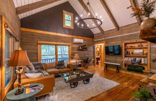 Apple Ridge Cabin | 154 m² Cabin ∙ 3 bedrooms ∙ 7 guests