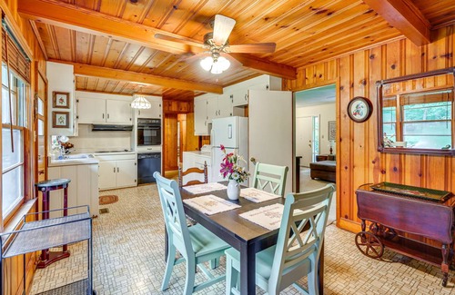 Lumberton House | 155 m² House ∙ 3 bedrooms ∙ 6 guests