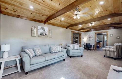 Salem House | 157 m² House ∙ 3 bedrooms ∙ 6 guests