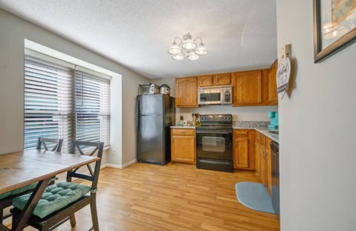 North Raleigh Apartment | 158 m² Apartment ∙ 3 bedrooms ∙ 8 guests