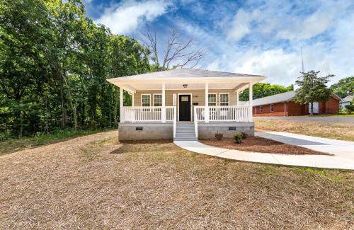 Lincoln Heights House | 161 m² House ∙ 4 bedrooms ∙ 10 guests