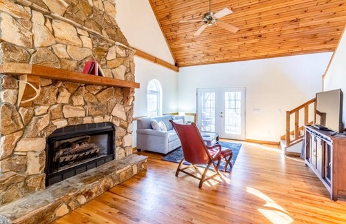 Scaly Mountain House | 167 m² House ∙ 2 bedrooms ∙ 6 guests