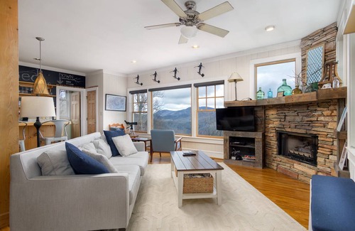 Skyland House | 168 m² House ∙ 3 bedrooms ∙ 6 guests