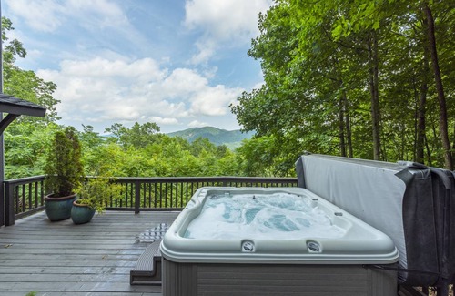 Skyland House | 168 m² House ∙ 3 bedrooms ∙ 6 guests