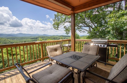 Blowing Rock Cabin | 169 m² Cabin ∙ 3 bedrooms ∙ 10 guests