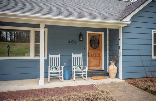 Pisgah Forest House | 169 m² House ∙ 3 bedrooms ∙ 8 guests
