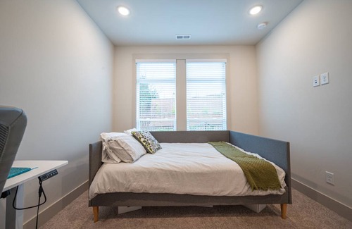 Wesley Heights Apartment | 170 m² Apartment ∙ 3 bedrooms ∙ 6 guests