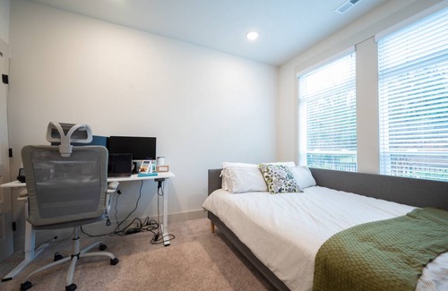 Wesley Heights Apartment | 170 m² Apartment ∙ 3 bedrooms ∙ 6 guests