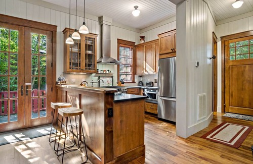 Cheshire House | 173 m² House ∙ 2 bedrooms ∙ 6 guests
