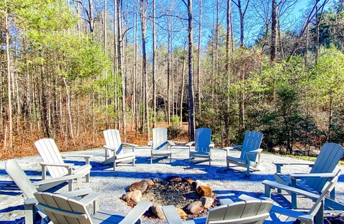 Hendersonville House | 174 m² House ∙ 3 bedrooms ∙ 8 guests