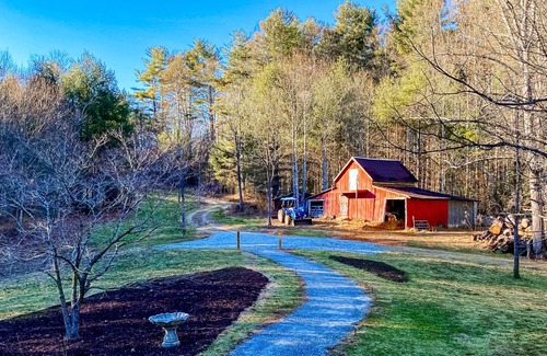 Hendersonville House | 174 m² House ∙ 3 bedrooms ∙ 8 guests