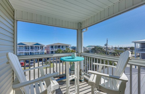 Kure Beach Apartment | 176 m² Apartment ∙ 3 bedrooms ∙ 6 guests